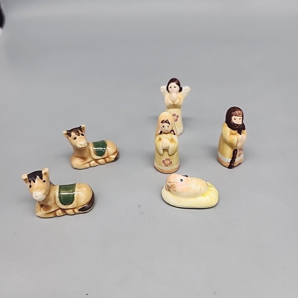 Vintage Pottery Ceramic Mini Nativity Set Holy Family Figures 6 Pcs Southwestern